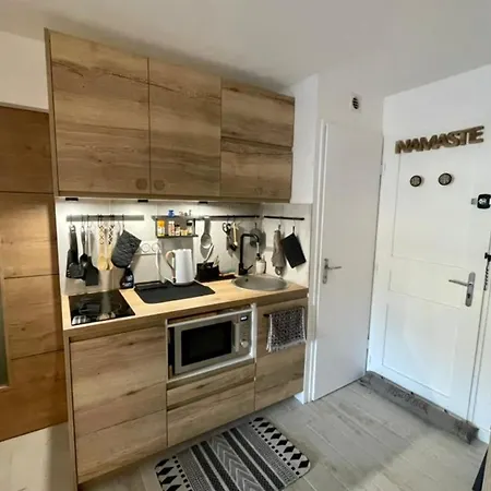 Apartment Bright With Pool In
